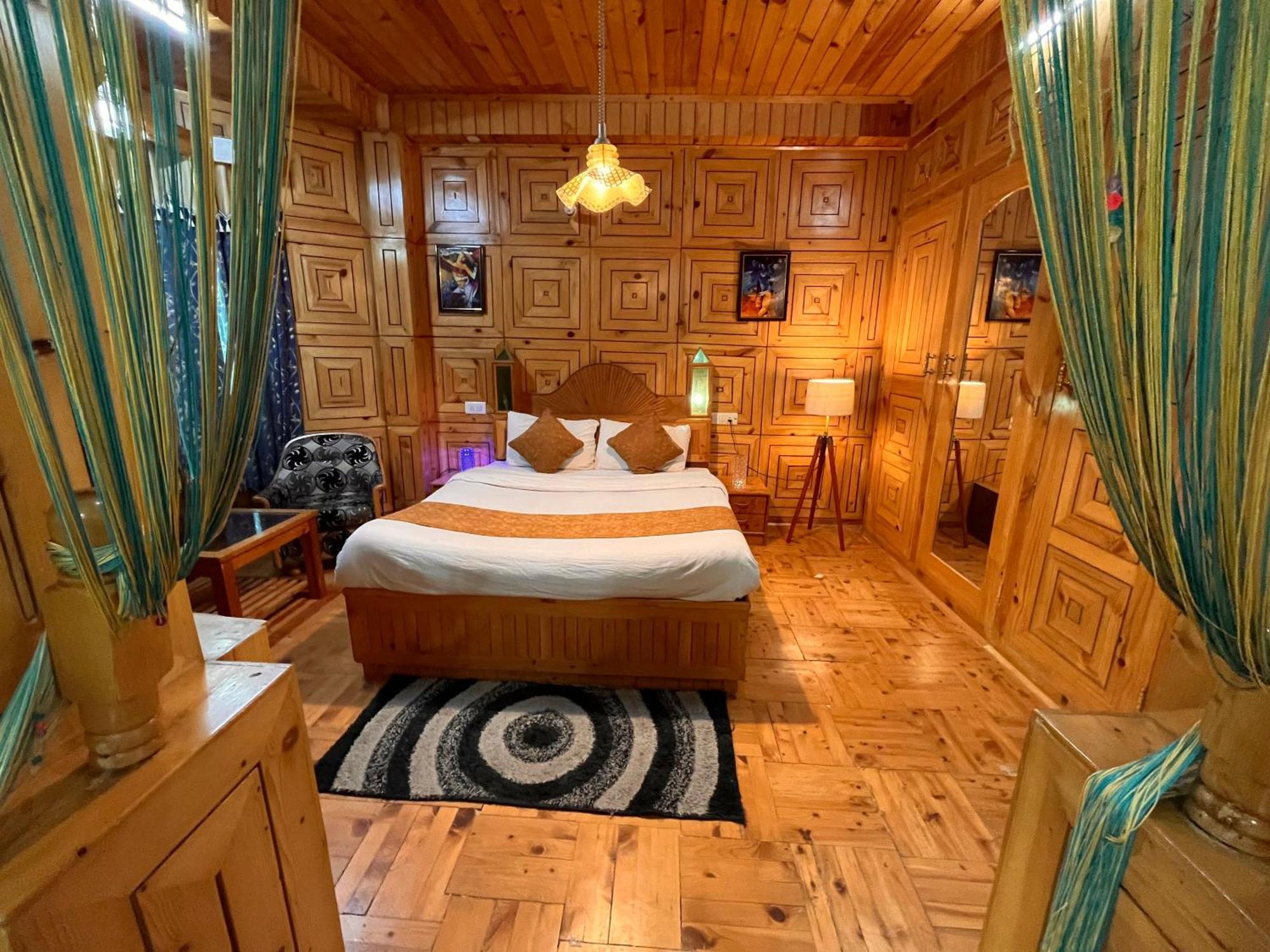 Woods Villa Cottage, Manali Exterior foto